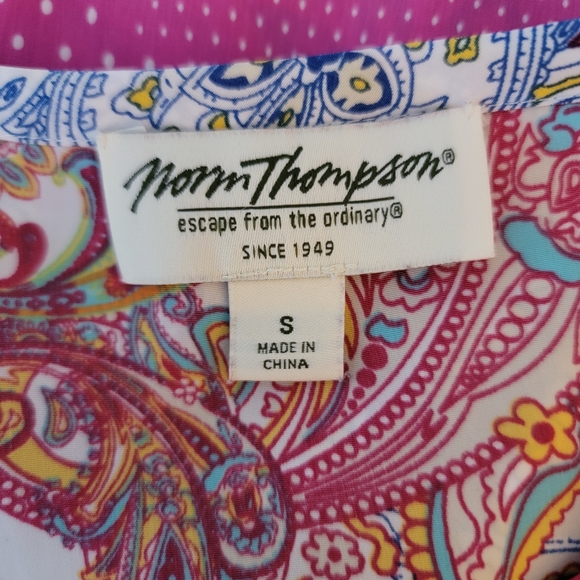NORM THOMPSON BEAUTIFUL WOMEN'S BLOUSE SIZE SMALL Multicolored - Picture 17 of 17